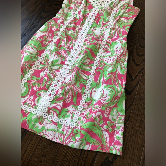 *LIKE NEW* Lilly Pulitzer Women’s 0 Floral/Elephant Lace Overlay Shift Dress - Picture 7 of 11